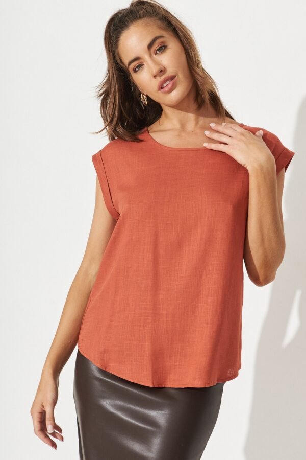 Top In Rust Linen Blend