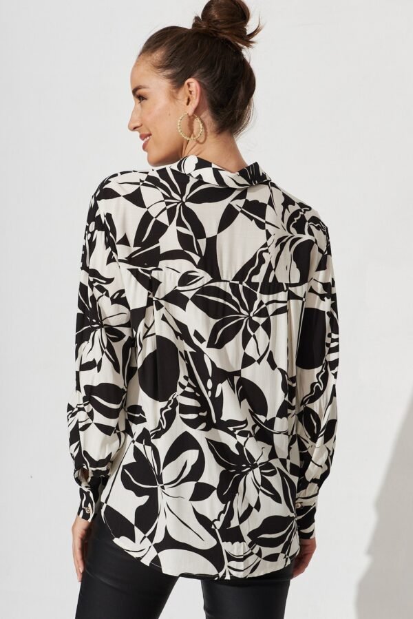 Shirt In White With Black Leaf Cotton