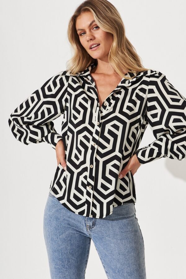 Shirt In Black With Cream Geometric Print